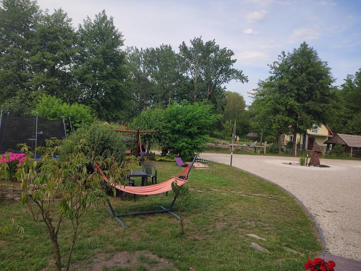 Agrowczasy Nad Stawem Villa Gartatowice Bagian luar foto