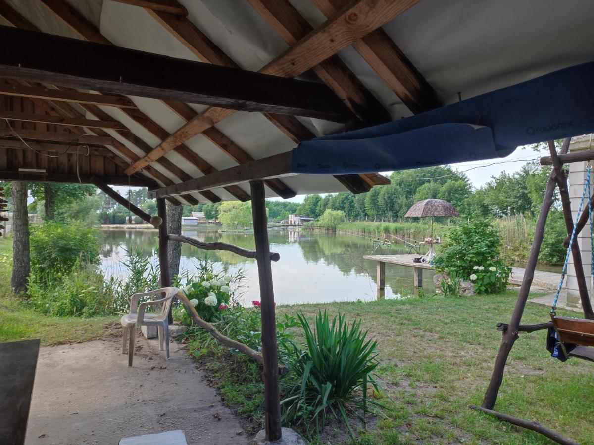 Agrowczasy Nad Stawem Villa Gartatowice Bagian luar foto