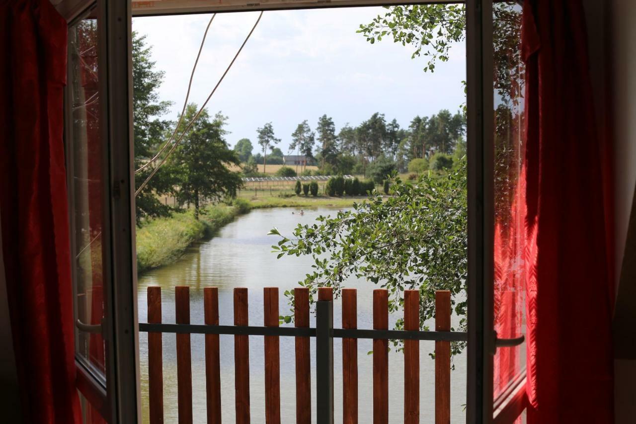 Agrowczasy Nad Stawem Villa Gartatowice Bagian luar foto
