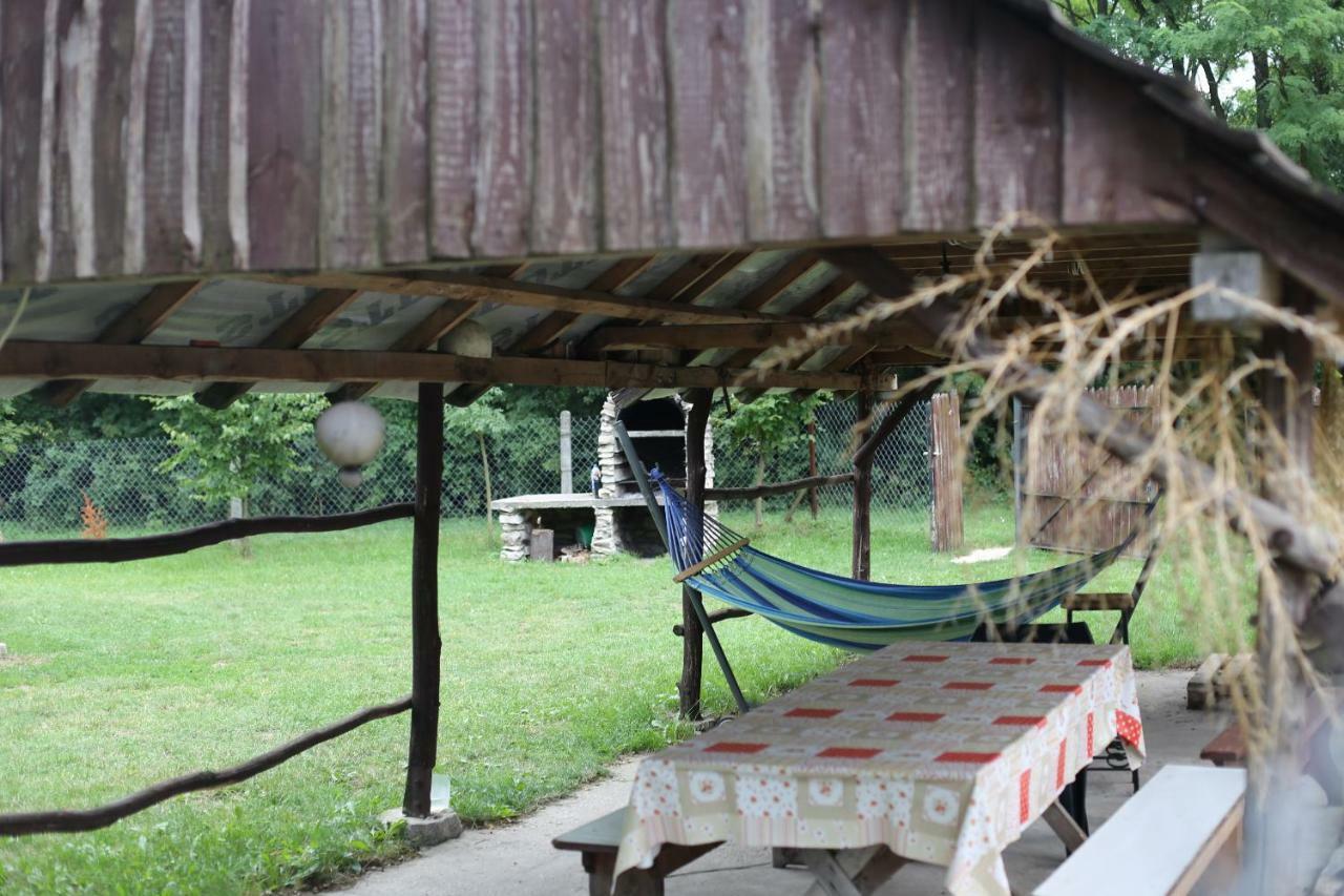 Agrowczasy Nad Stawem Villa Gartatowice Bagian luar foto